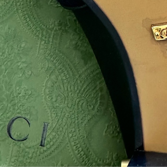 GUCCI Women’s Peyton Pearl Heel Size 37 1/2 gorgeous, in great condition! - Picture 9 of 11